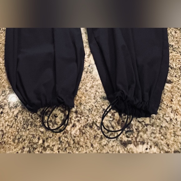 Fabletics Women's Heights Cargo Pants - Picture 14 of 16